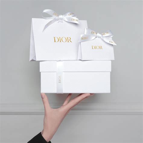 dior packaging|dior gift wrapping service.